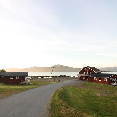 Toftenes Sjohuscamping Alsvag Bagian luar foto
