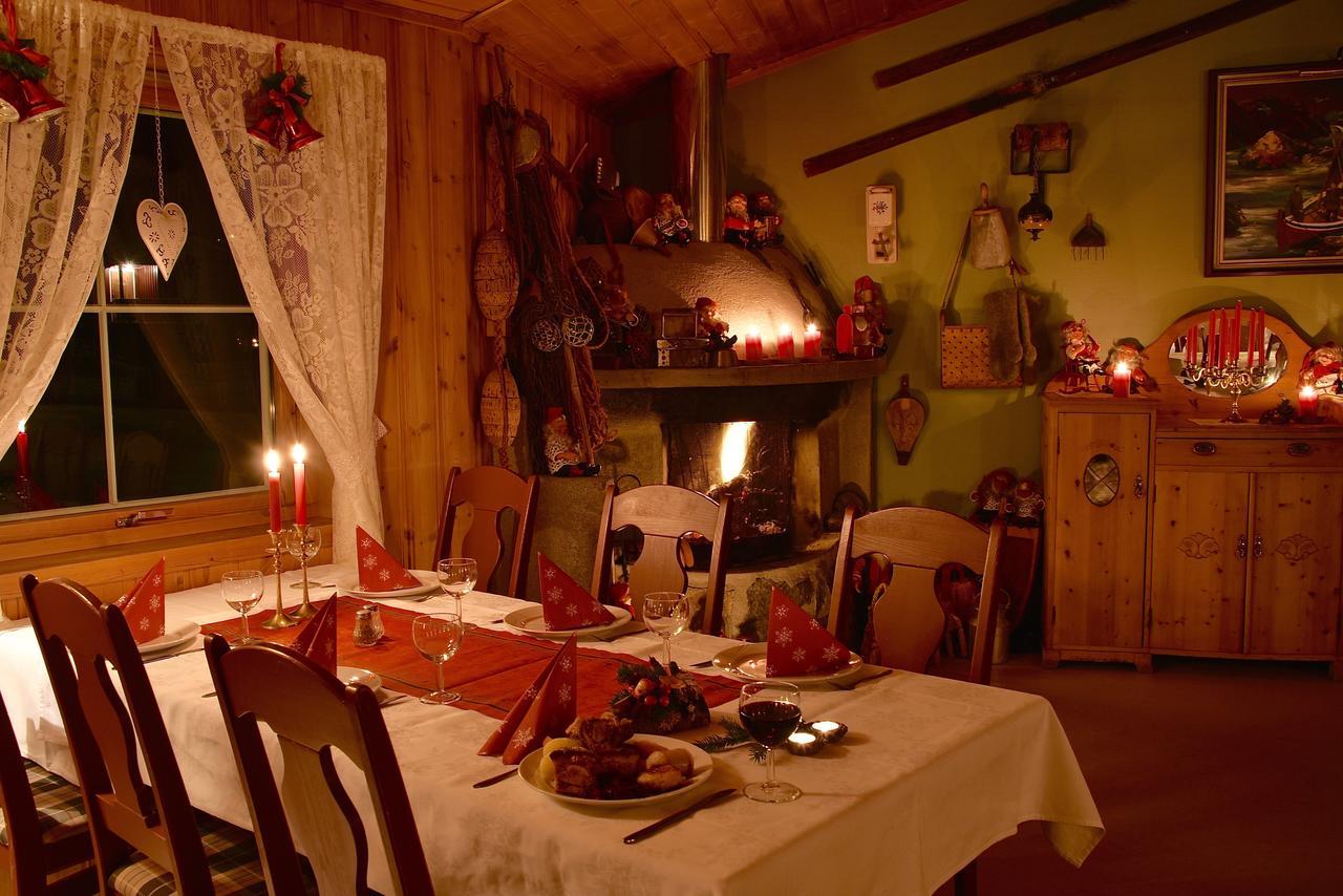 Toftenes Sjohuscamping Alsvag Bagian luar foto
