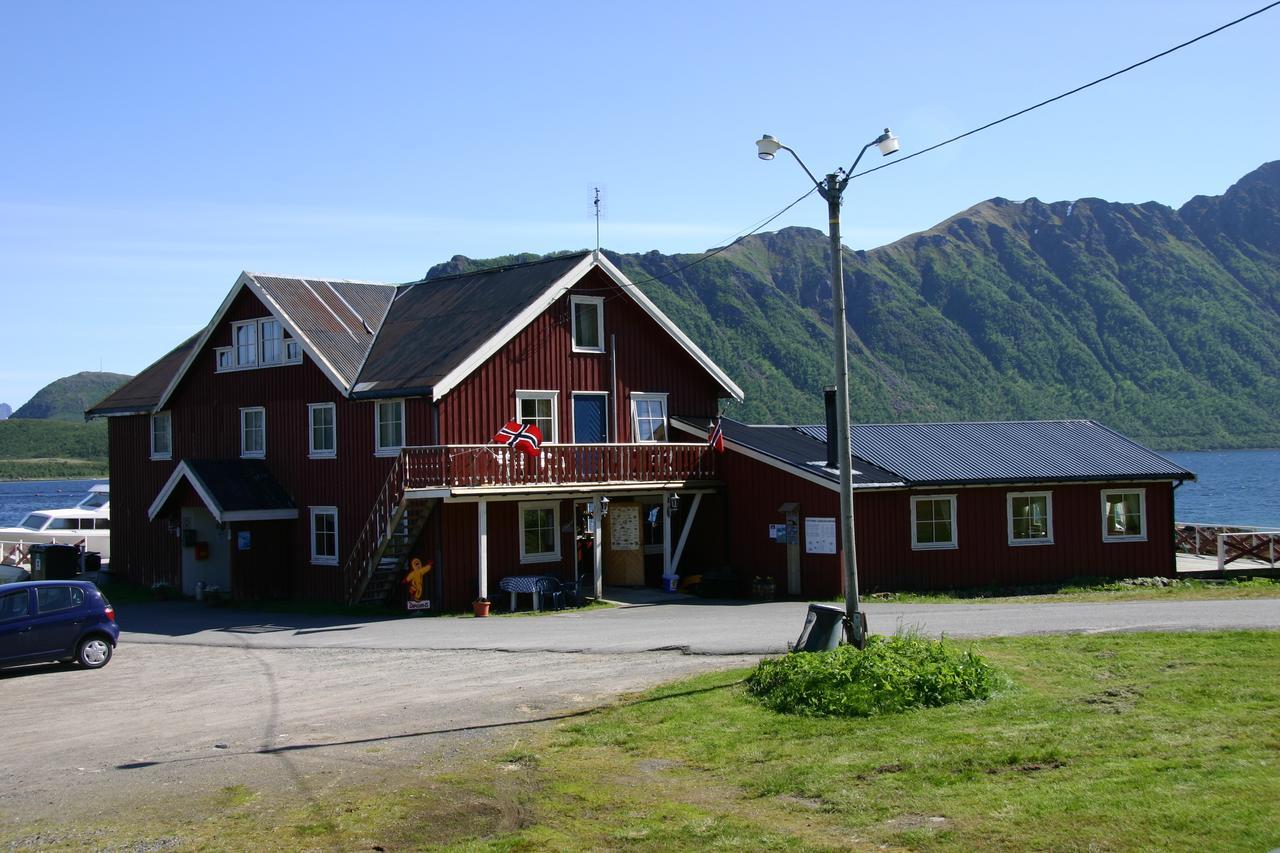 Toftenes Sjohuscamping Alsvag Bagian luar foto